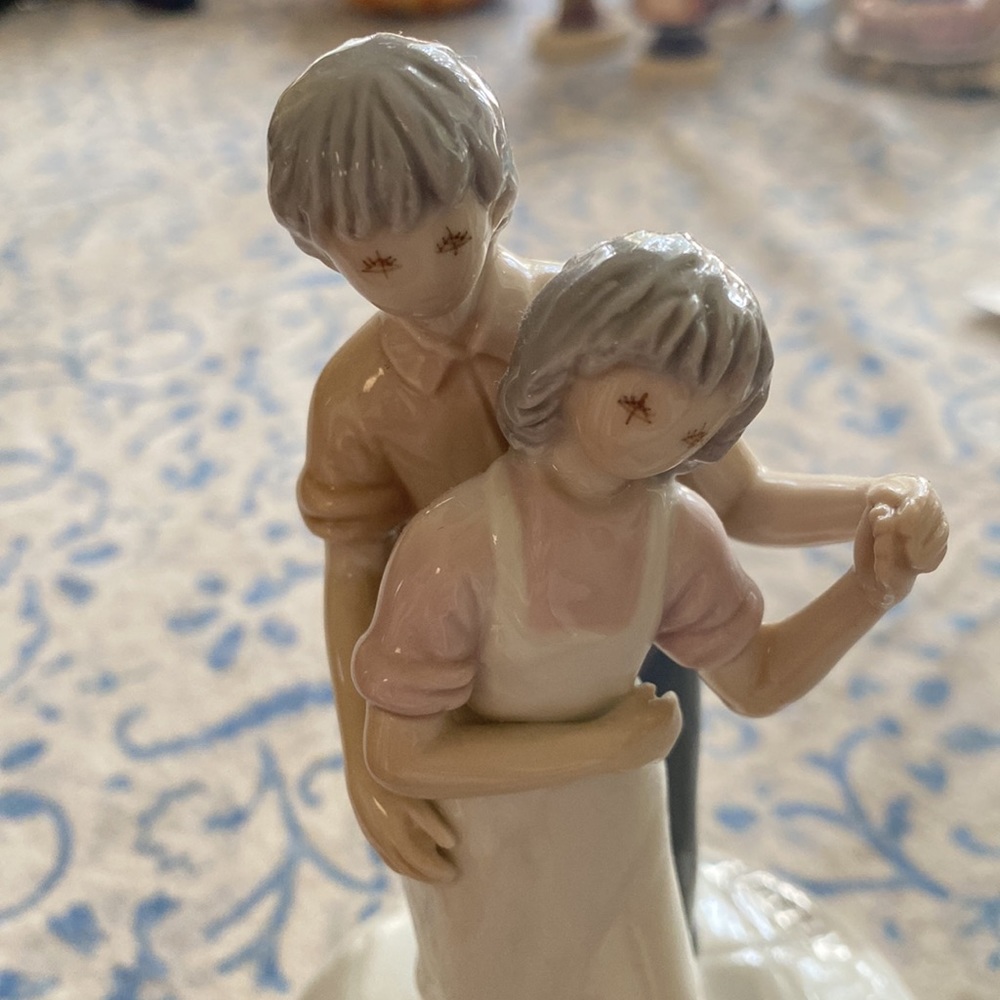 Vintage 1984 Flavia “The Dance Lesson” music box figurine.  Collector’s item. - Picture 6 of 12